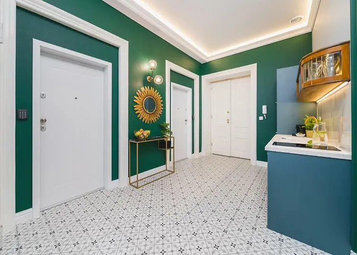 Deluxe Apartment